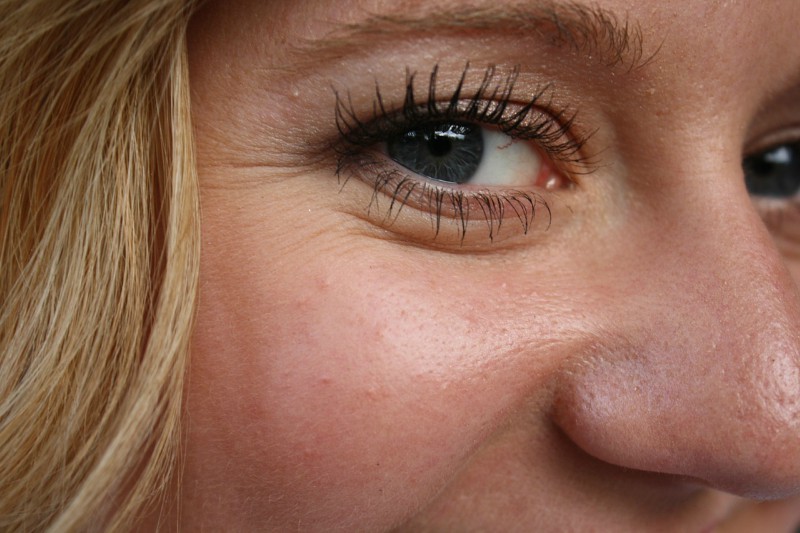 Effective eyelash serums