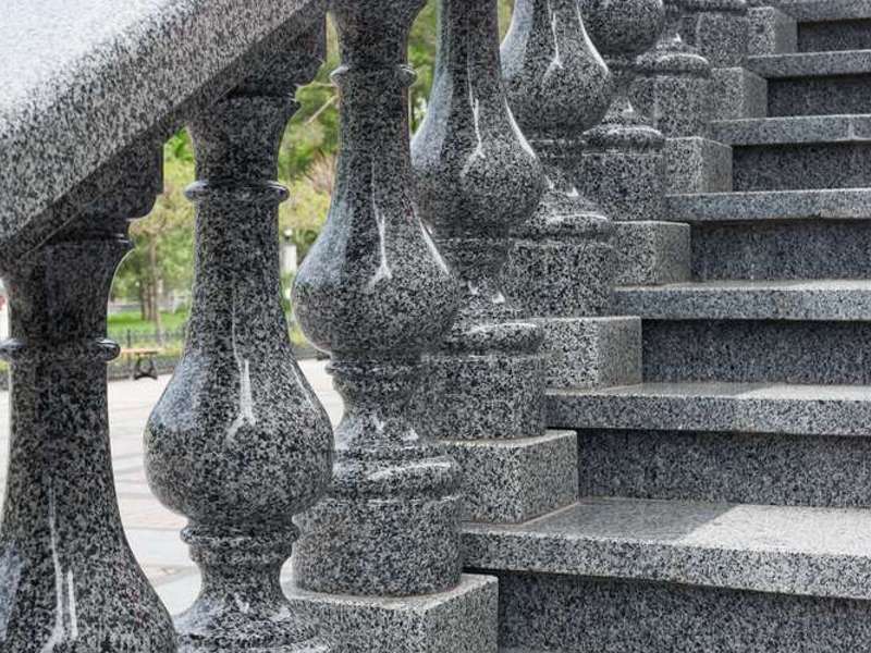 Natural Stone for Gorgeous Outdoor Spaces