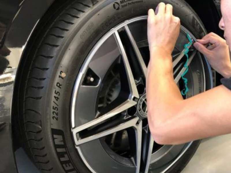 Wheel rim protection for wheels